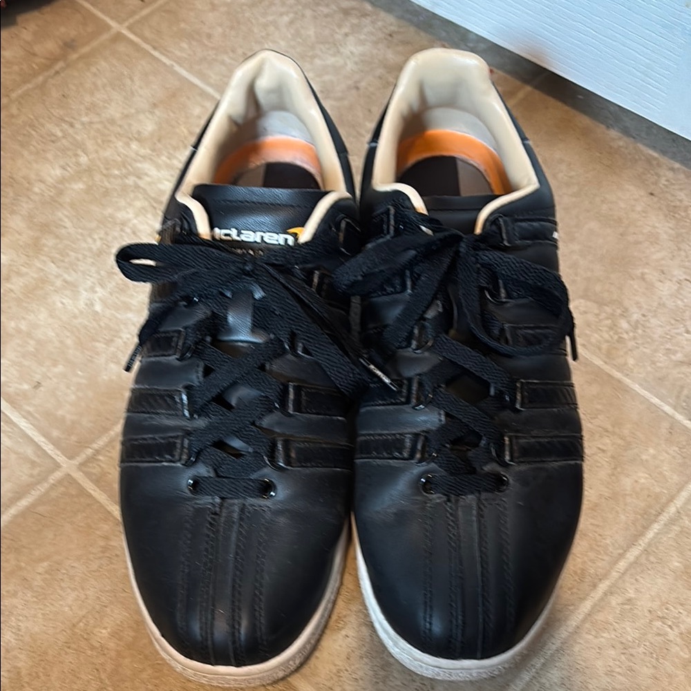 K-Swiss Black Sneakers with Minimalist Design